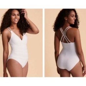 LA BLANCA Island Goddess UW One Piece Swimsuit